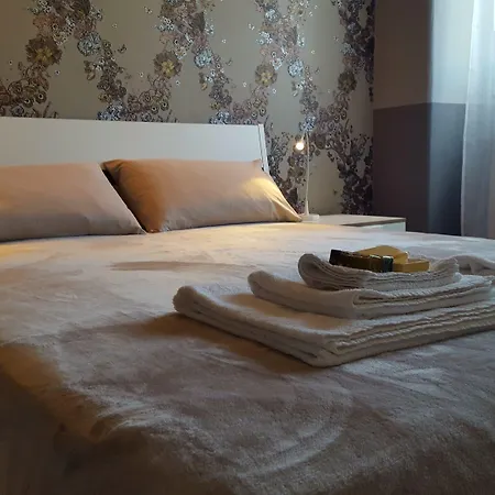 Flats4rent Giulia Διαμέρισμα Βερόνα